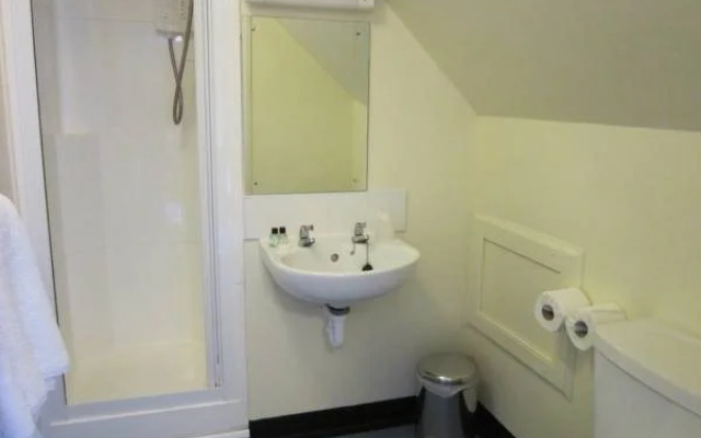 Edinburgh Lodges