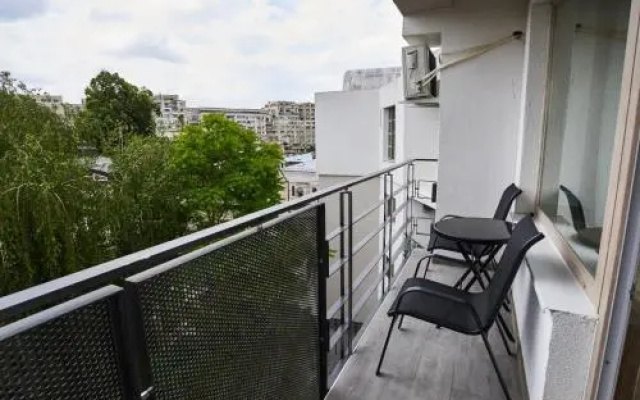 AT Central Apartments