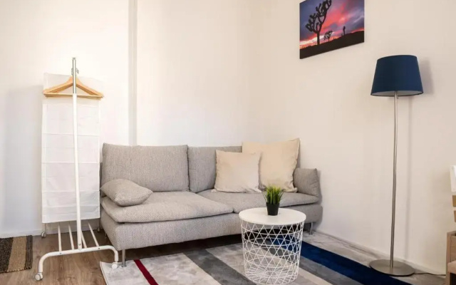 FULL HOUSE Studios - Blue Apartment - NETFLIX, WiFi inkl