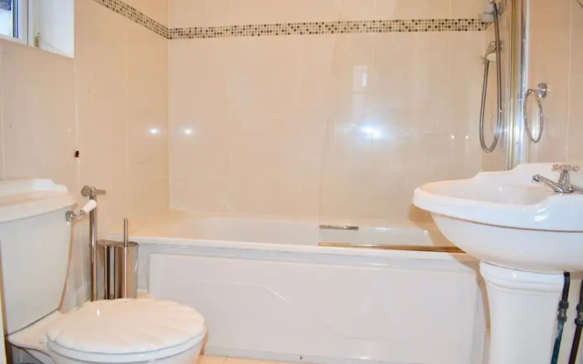 2 Bedroom Apartment Close to Canal Dock Dublin