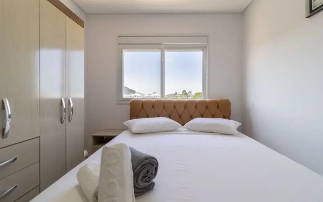Cozy Apartment 3 Minutes From the Beach Cmi0301