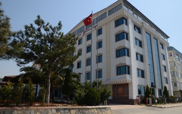 Отель Otel Yelkenkaya вид на фасад