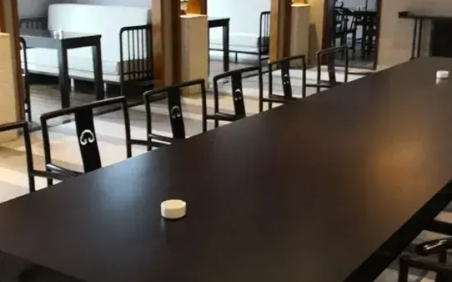 Gu Quan Hotel