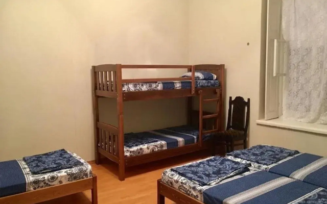 Dvizh Hostel ELI SPALI