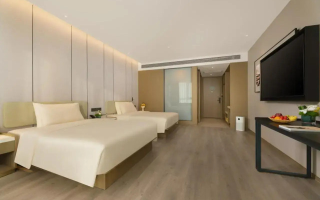 Atour Hotel Jinan West Station East Square