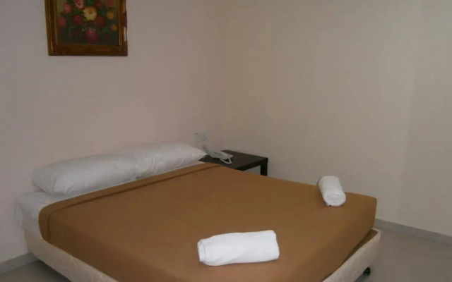 MJOY Hotel