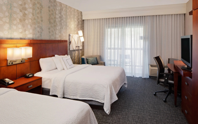 Courtyard by Marriott Pittsburgh West Homestead/Waterfront