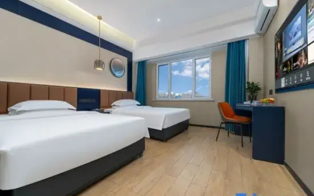 R ROYALSS HOTEL (Hohhot Saihan District Jinqiao Economic Development Zone)