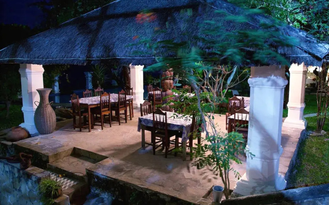 Cinco Portas Lodge