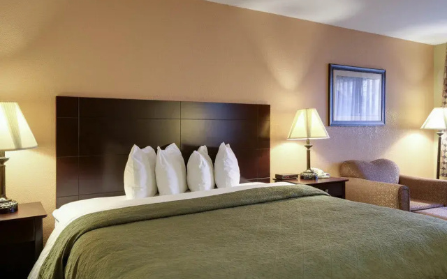 Quality Inn Russellville Area