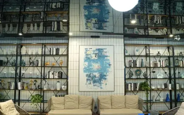 Huanxi Hotel (Yima Lane Tourism & Cultural Block Branch, Kuitun City)