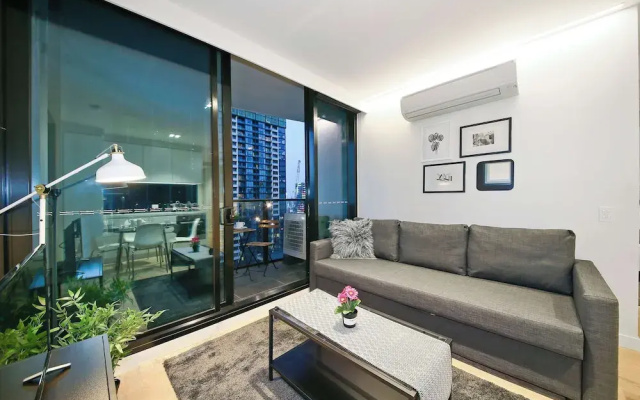 Trendy 2-bedroom Stay in Melbourne CBD