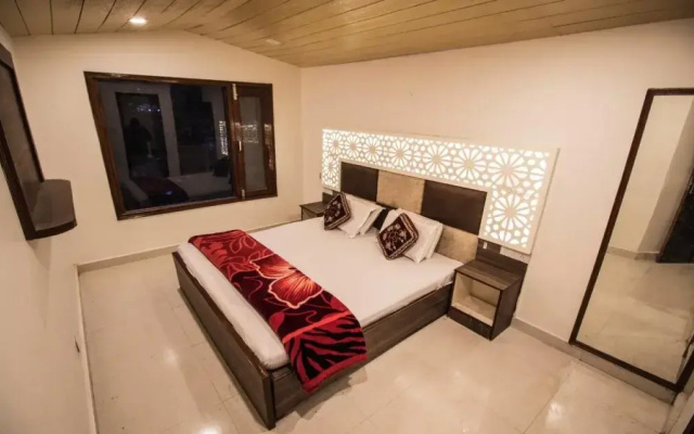 Hotel Holiday Plaza