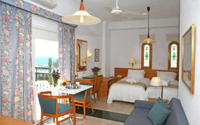 Chrielka Hotel Apartments