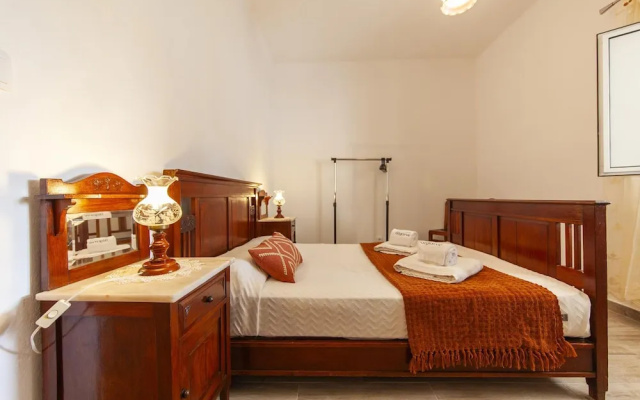 B100 - Abrotea Quaint 2 Bed Apartment in Lagos