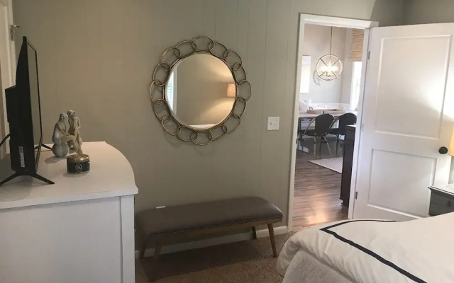 Oh Happy Day! 4 Bedroom Home