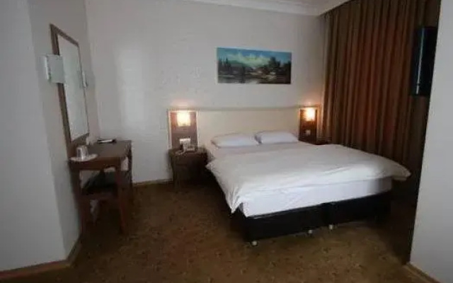 Antana Hotel