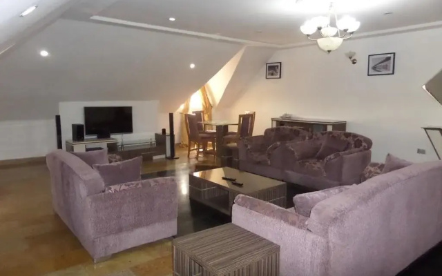 The Grosvenor Suite