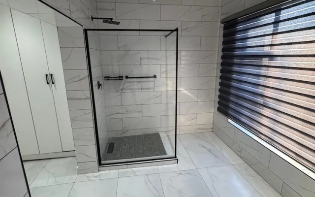 Boutique Hotel-Style Room In Ferndale-C3