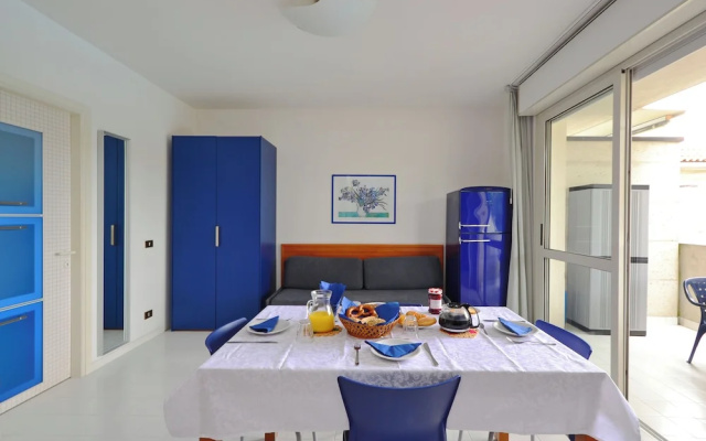 Spacious and Comfy Flat With Balcony