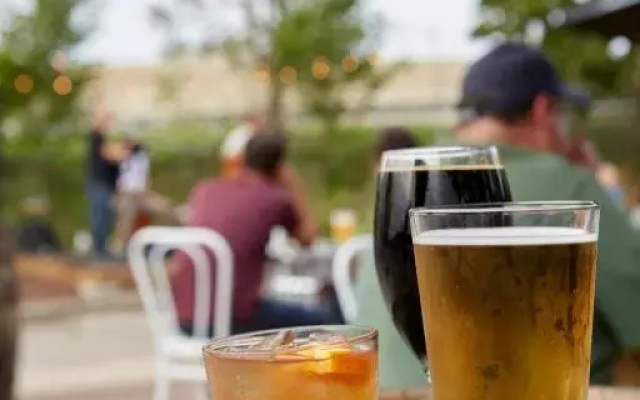 The Leavitt Street Inn and Tavern