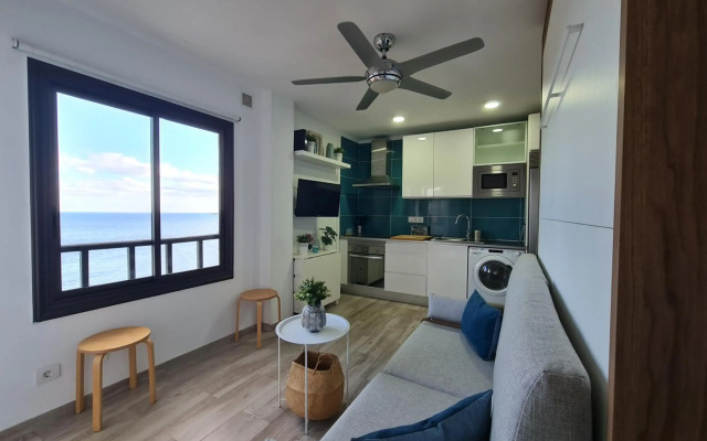 Acogedor estudio en Candelaria en primera línea de mar