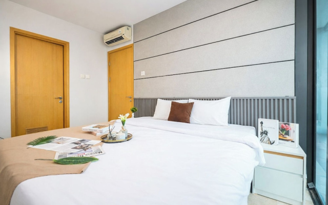 Lavish Style 2Br At Capitol Suites Apartment