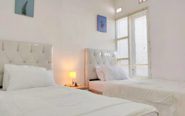 SLEEP HOUSE Cirebon Homestay