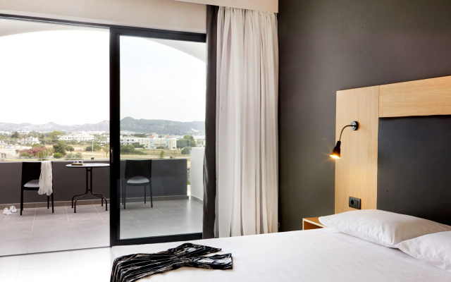 Отель Evita Resort