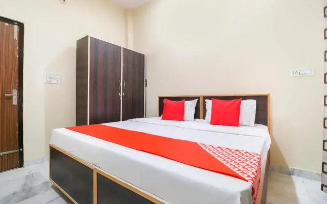 Hotel Andrew's by OYO Rooms