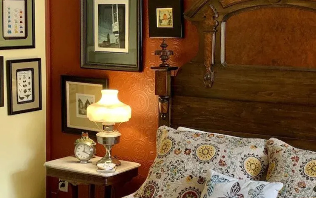 The Dolon House Bed and Breakfast