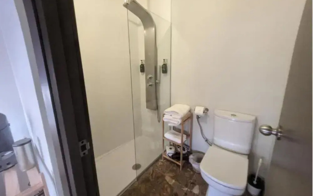 Room-homestay With Private Bathroom