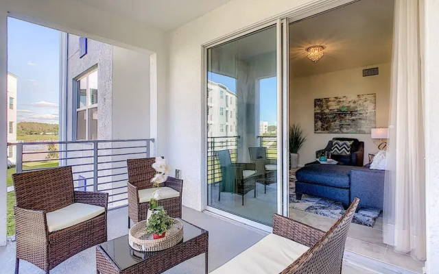 Updated Condo, 5 mi to Disney, On-site Water Park!