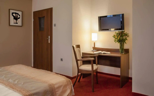 mHotel