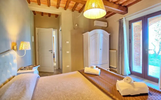 Villa Massimiliano by PosarelliVillas