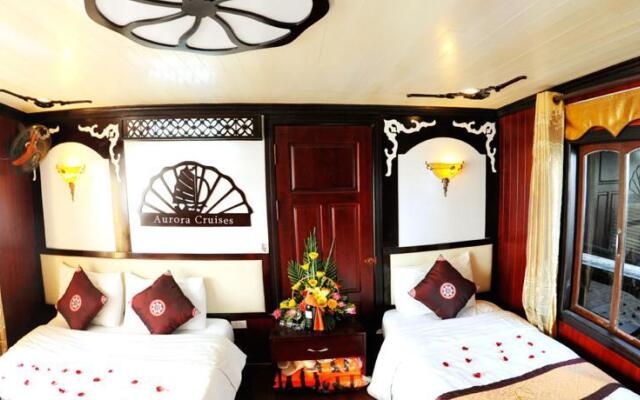 Отель Halong Aurora Cruises Вьетнам, Халонг - отзывы, цены и фото номеров - забронировать отель Halong Aurora Cruises онлайн комната для гостей