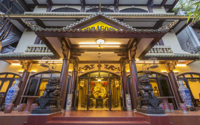 Dragon Hotel развлечения
