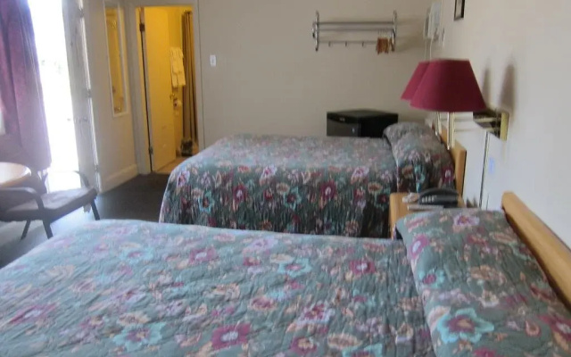 Fundy Spray Motel