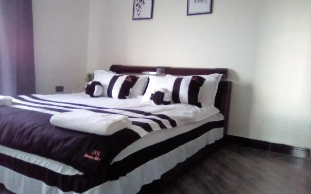 Darraine suites