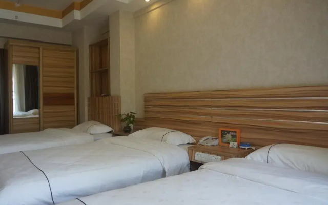 Xishuangbanna Shibao Business Hotel