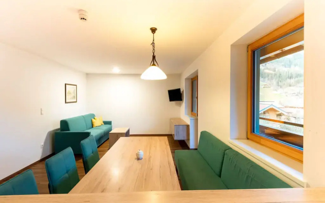 Lovely Apartment With Sauna, Ski Storage, Pool, Terrace