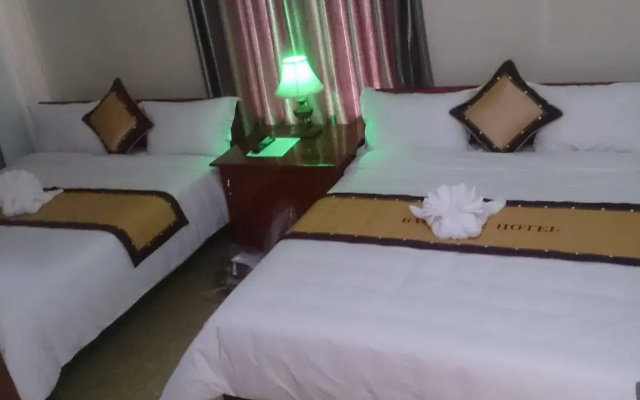 Paradise Hotel