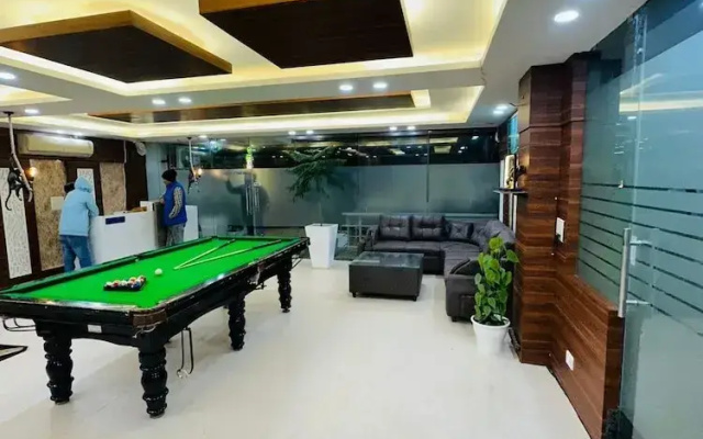 V Rooms