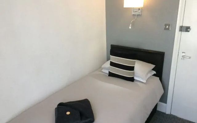 Apollo Guest House