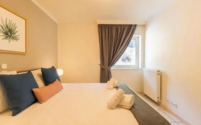 Spacious apartment in Philopappou A7
