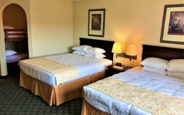 Howard Johnson By Wyndham Branson