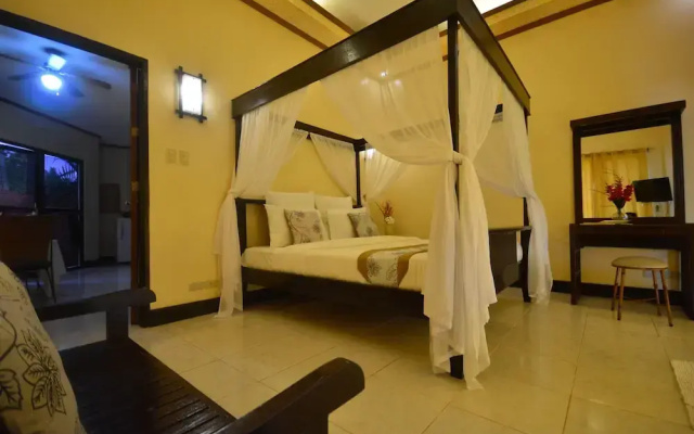 Crystal Paradise Resort, Spa & Winery