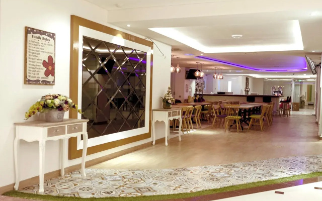 Heef Hotel Pasar Baru