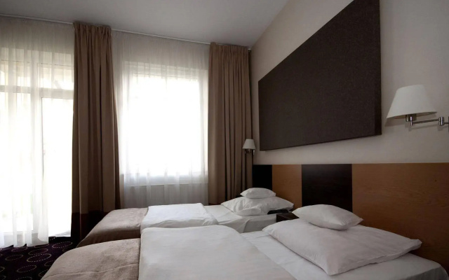 La Petite Hotel