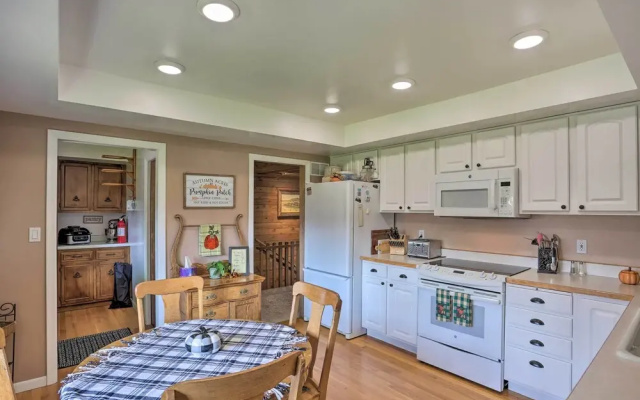 Walk to Dtwn Sturgis: Black Hills Retreat w/ Yard